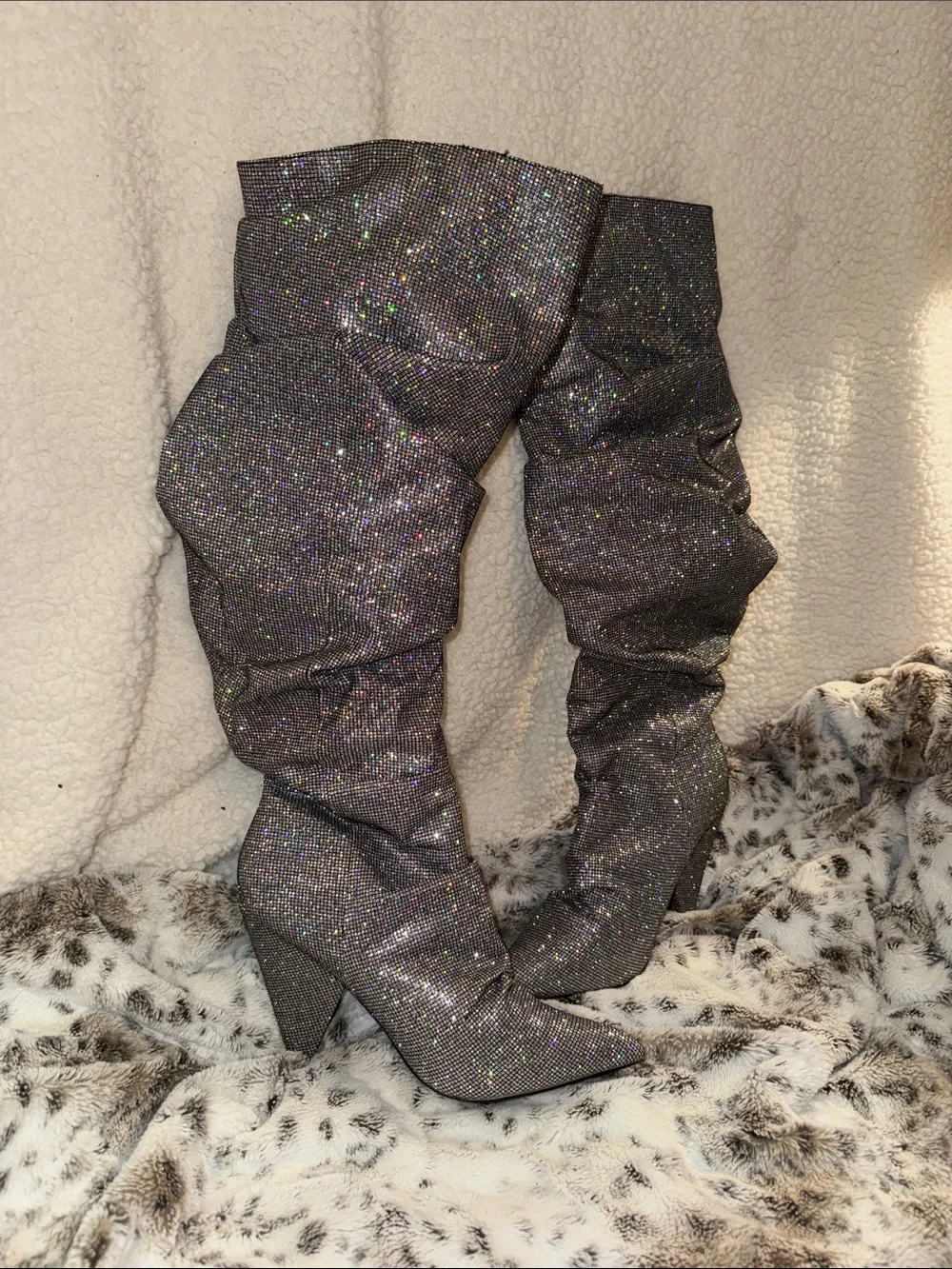 GLITTER SILVER GO GO BOOTS